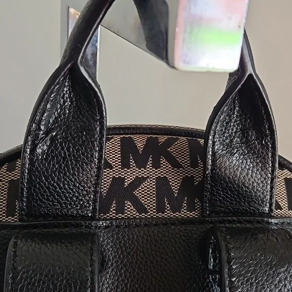Michael Kors Jacquard Backpack Black/Tan - Picture 6 of 17